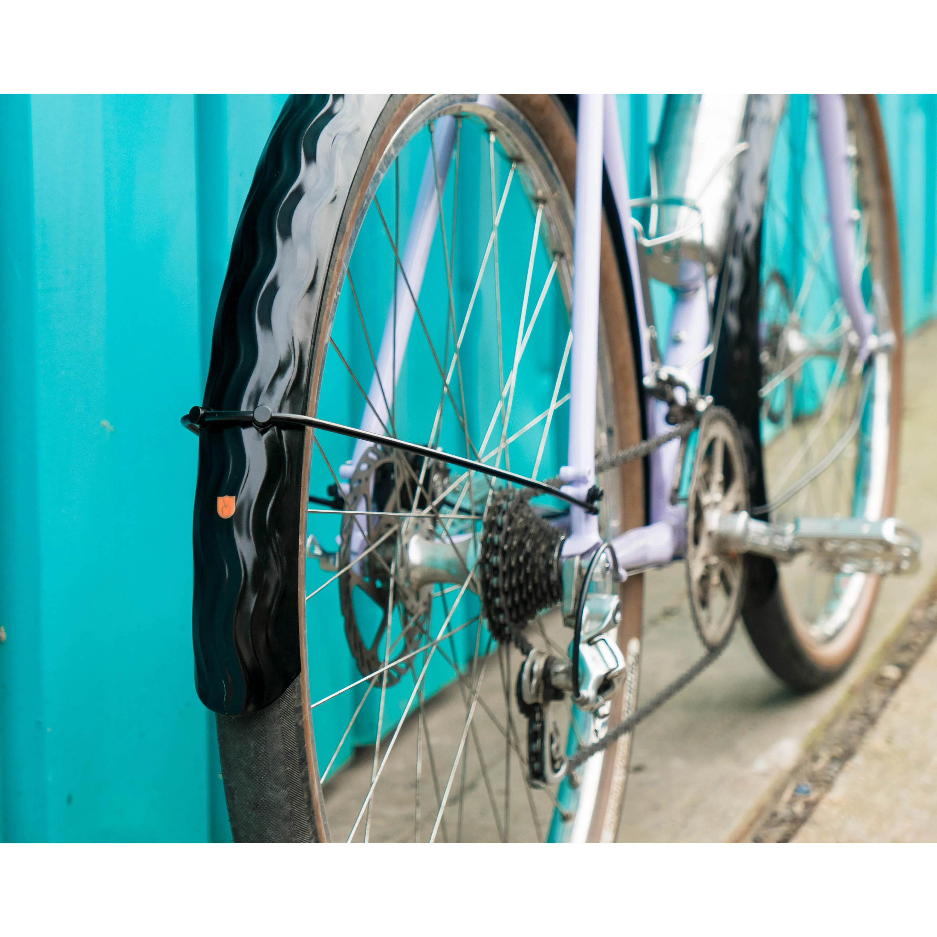 650b Wavy Fenders, 58mm - Silver and Noir - Image 4